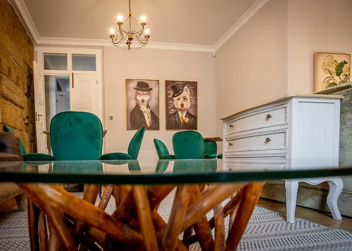 Casa Moiano Оливейра-ду-Ошпитал